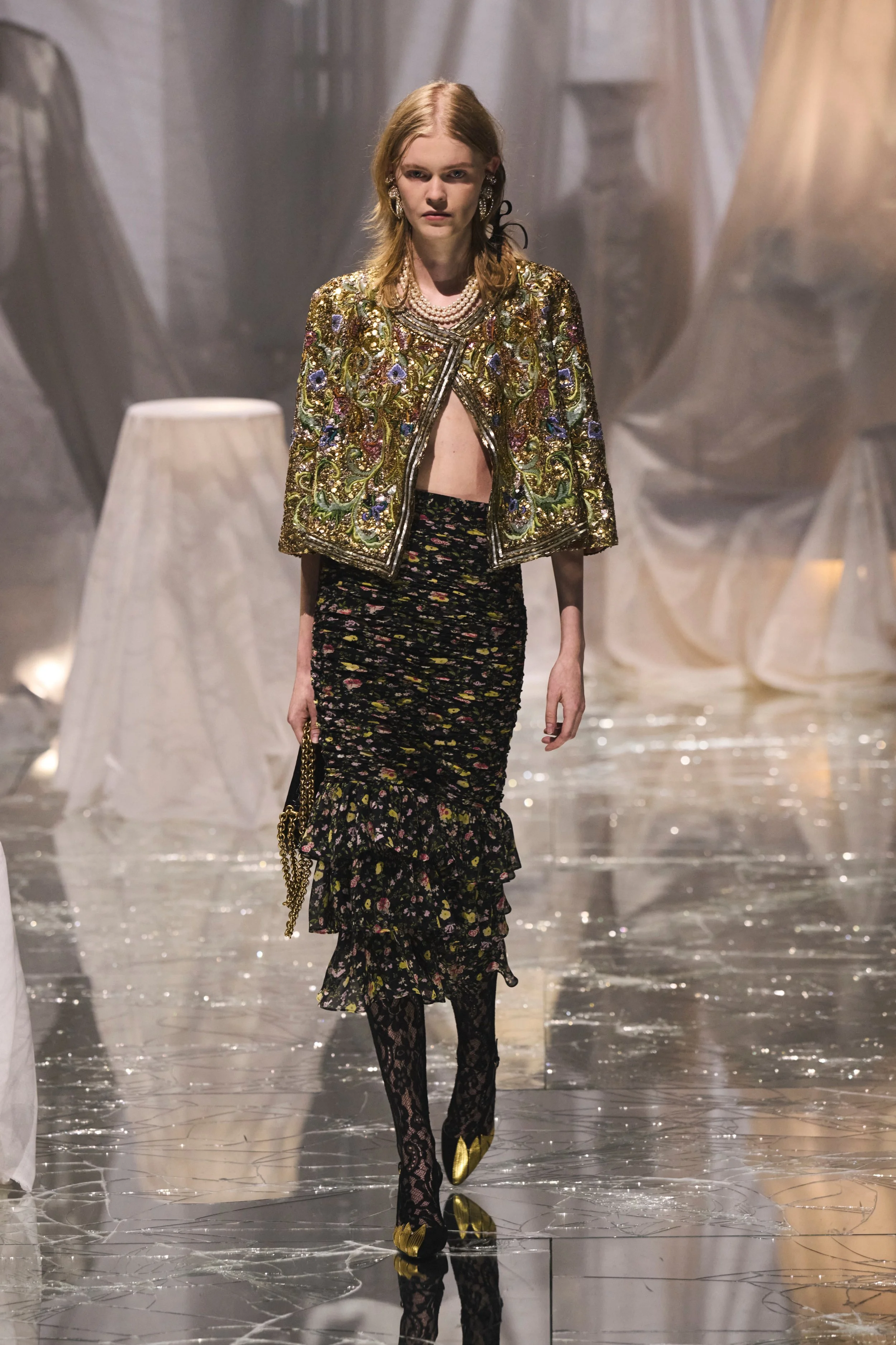 VALENTINO SS25 — VALENTINO SS25 —